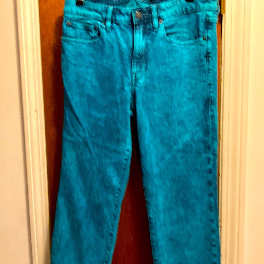 Edition by Express. 30x32.  Bright turquoise overlay of jean color.  Size 8/10